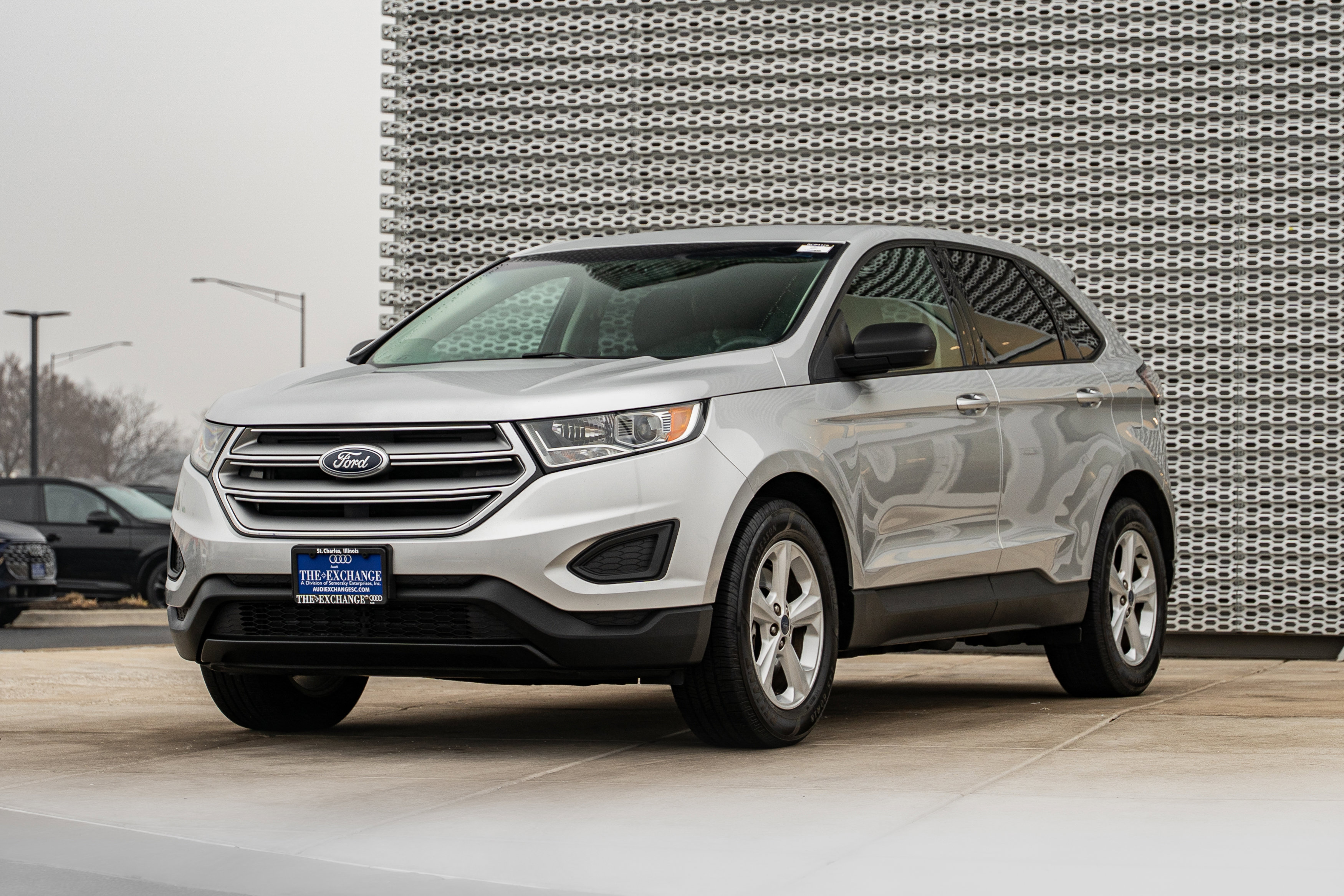 Used 2018 Ford Edge SE image 7