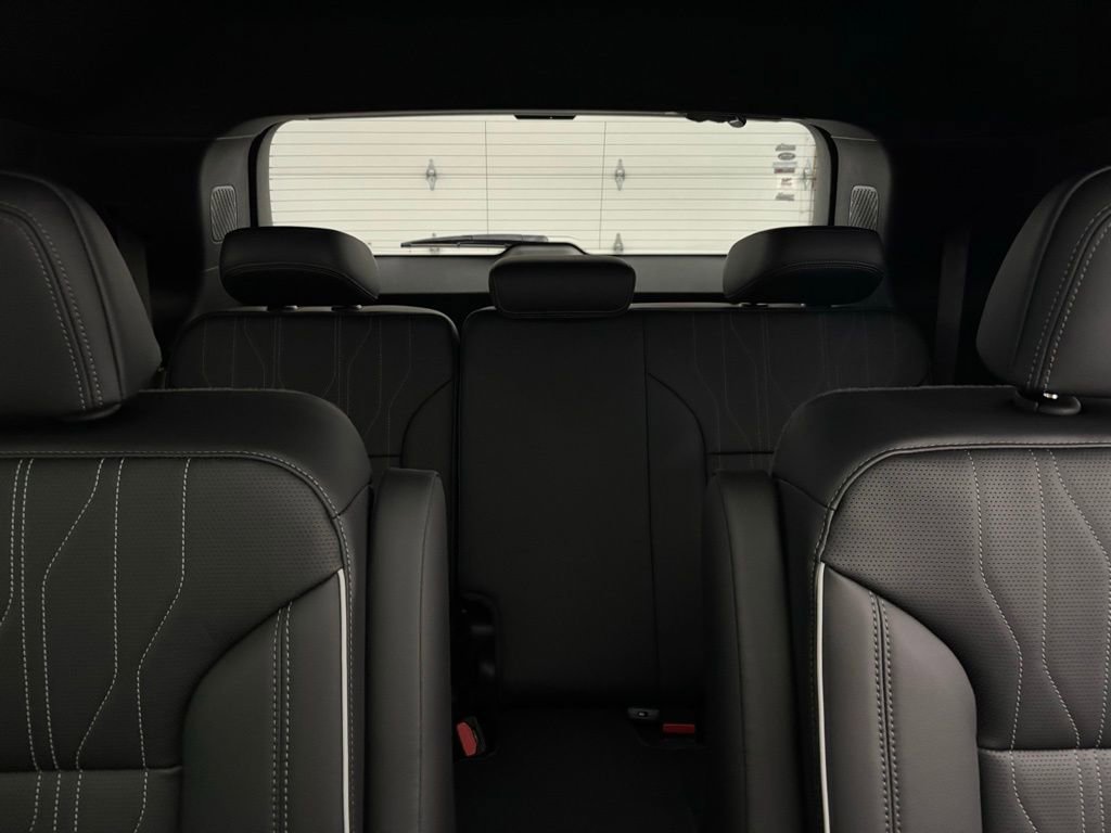 New 2026 Buick Enclave Avenir image 43