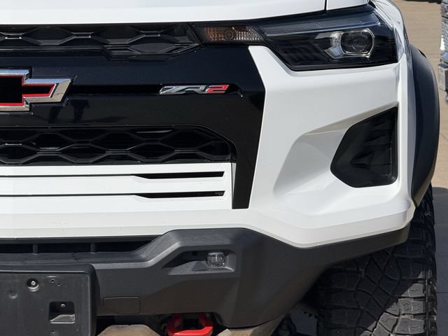 Used 2024 Chevrolet Colorado ZR2 w/ Safety Package AWD/4WD image 9
