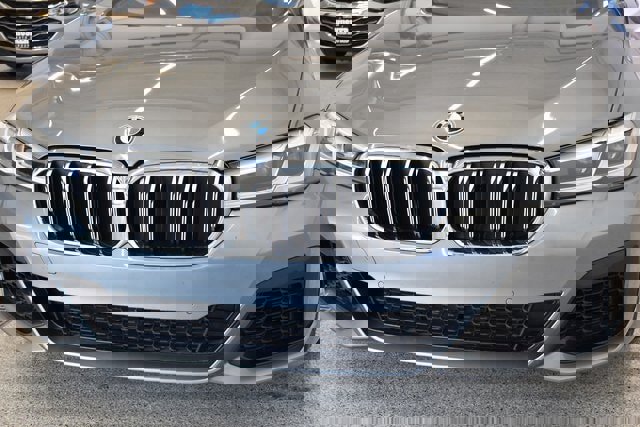 Used 2022 BMW 540i xDrive w/ M Sport Package image 16