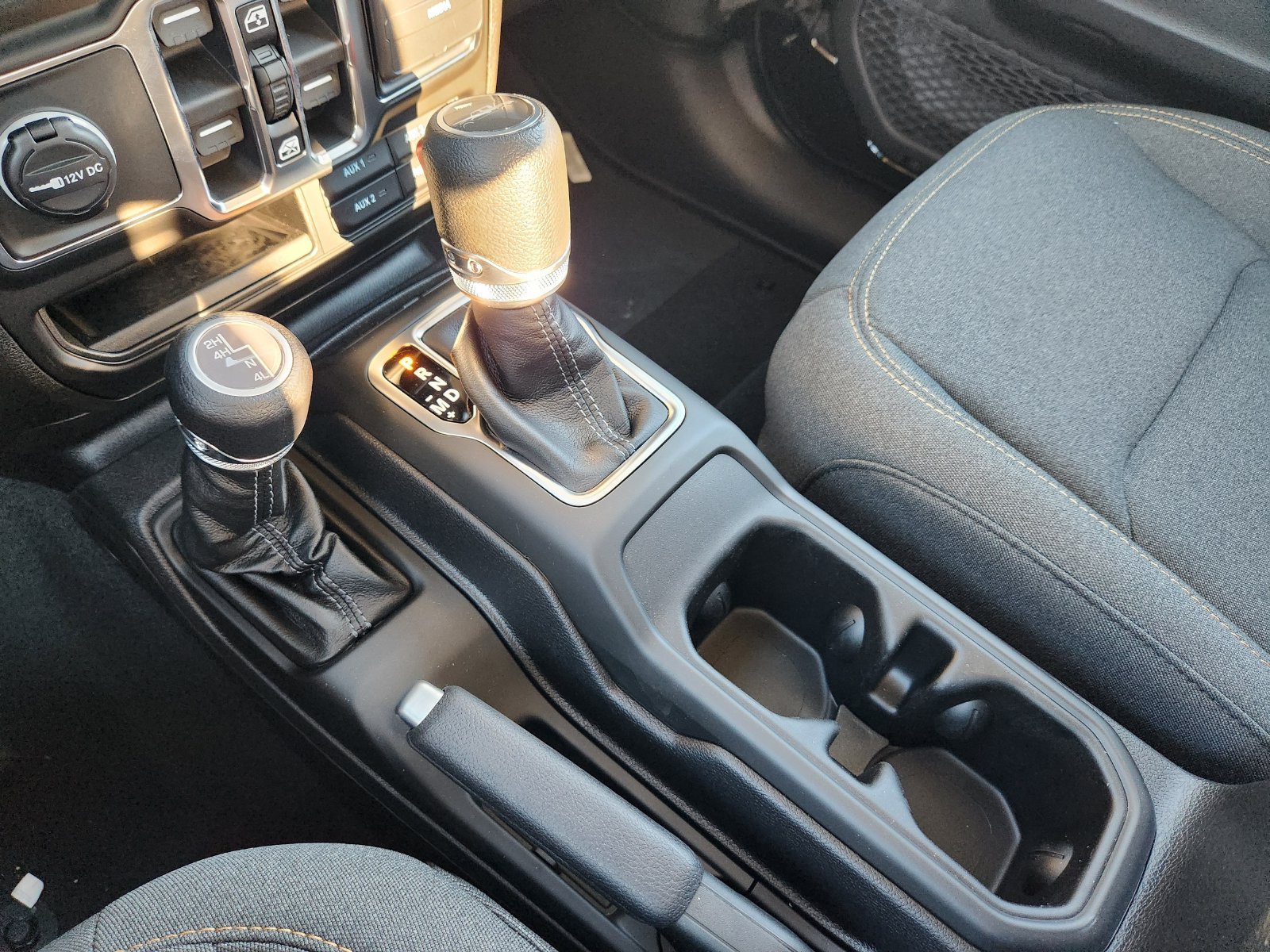 New 2026 Jeep Gladiator Sport AWD/4WD image 26