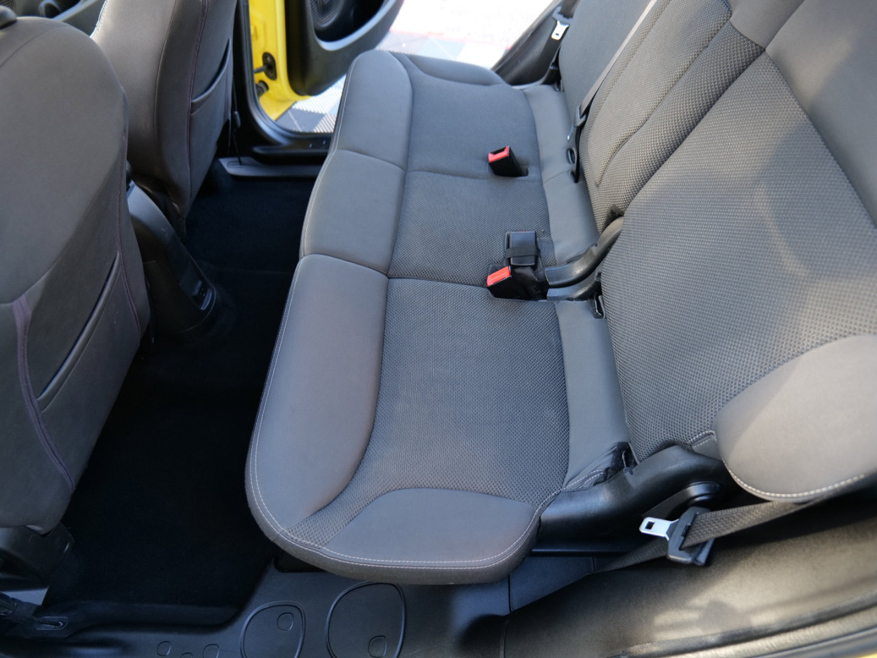 Used 2014 FIAT 500L Trekking w/ Popular Equipment Group image 46