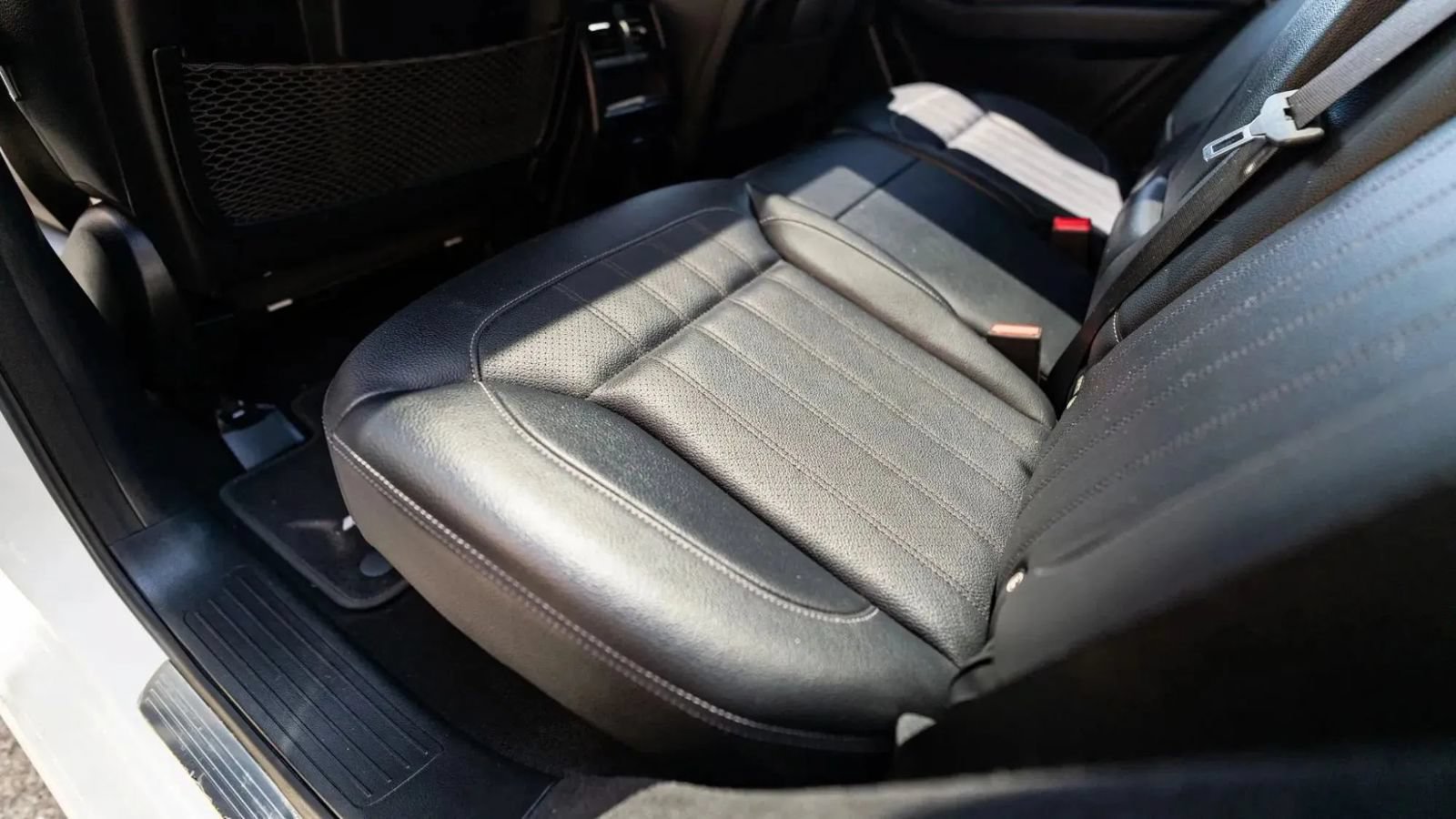 Used 2017 Mercedes-Benz GLE 43 AMG 4MATIC w/ Premium 2 Package image 23