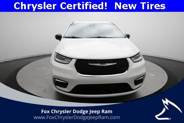 Certified 2024 Chrysler Pacifica Touring-L image 11