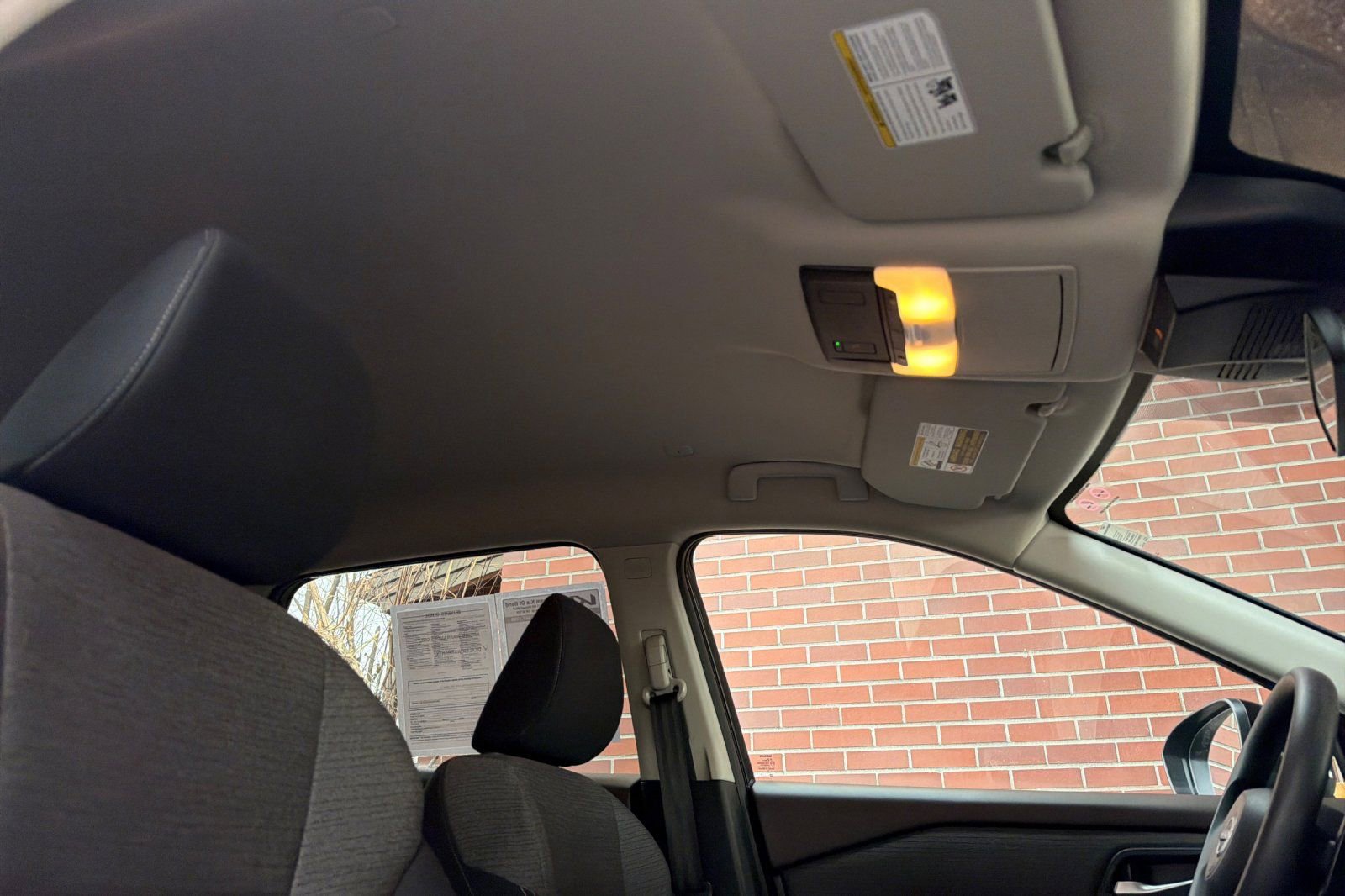 Used 2023 Nissan Rogue SV image 17