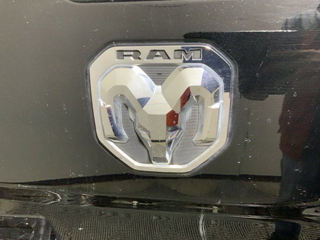 Used 2024 RAM 2500 Tradesman w/ Chrome Appearance Group image 32