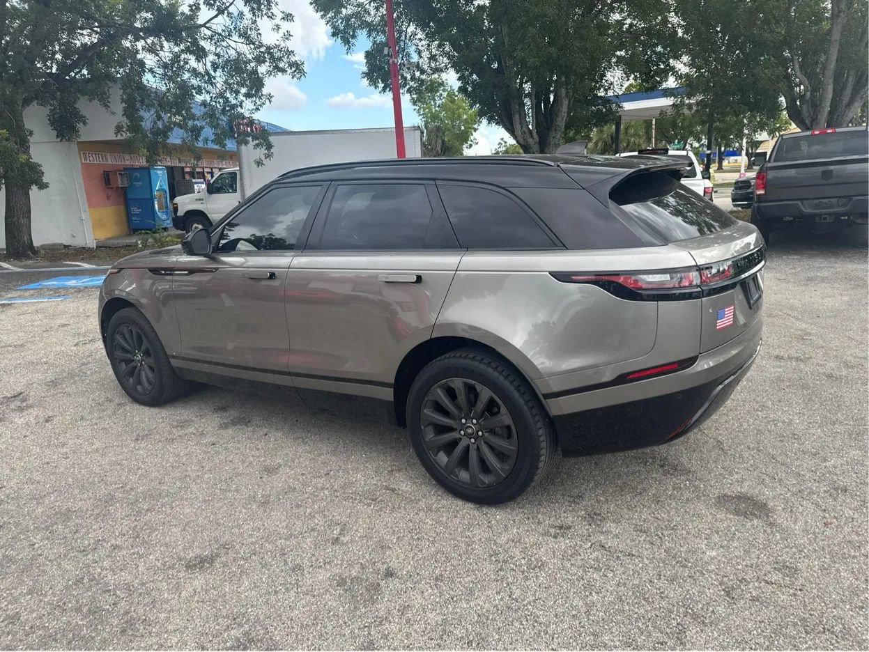 Used 2018 Land Rover Range Rover Velar R-Dynamic SE AWD/4WD image 7