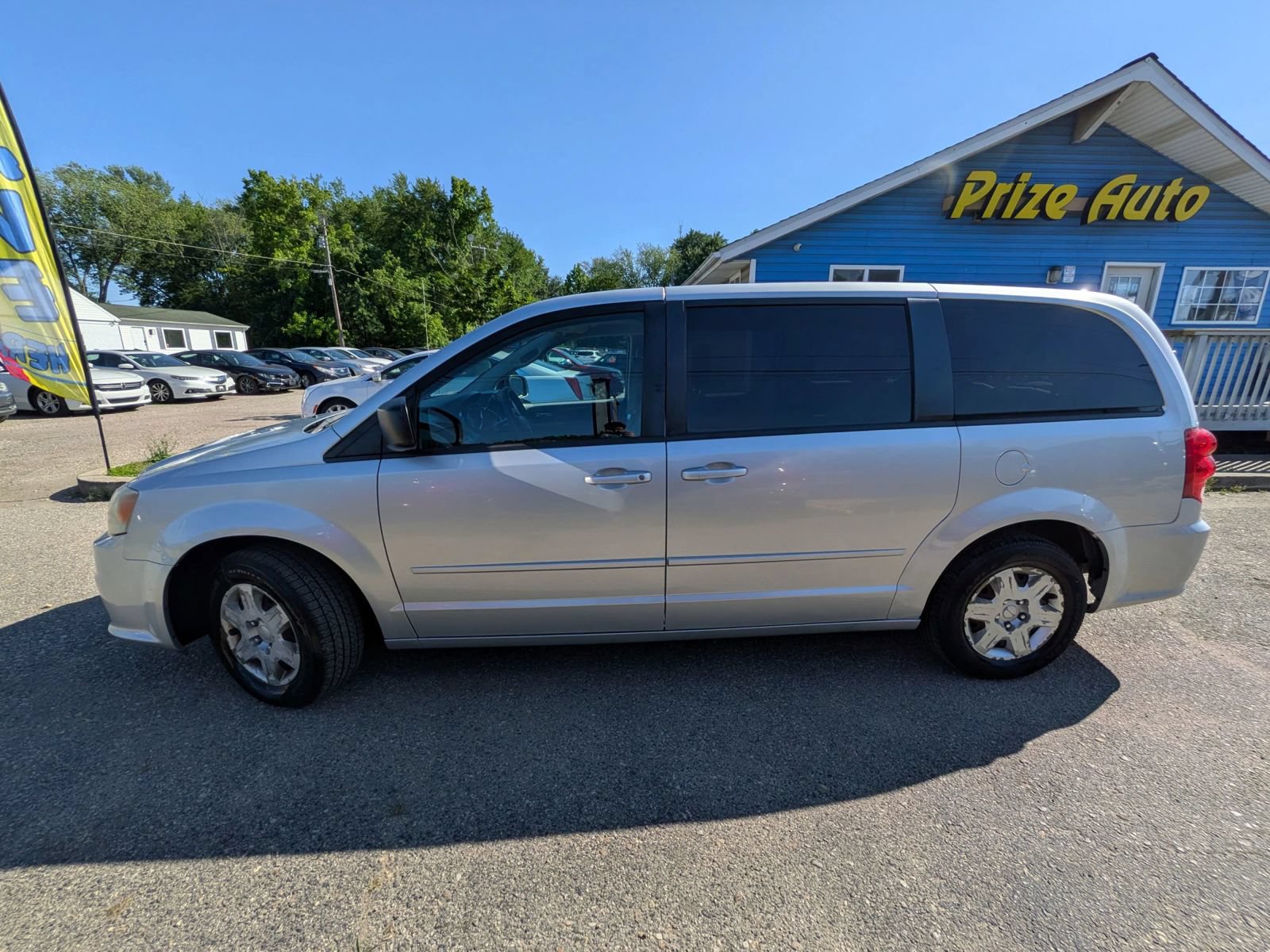 Used 2012 Dodge Grand Caravan SE FWD image 3