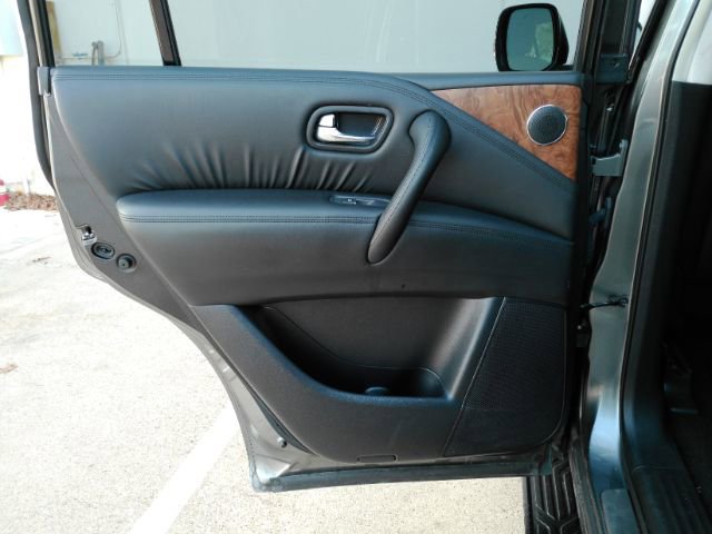 Used 2023 Nissan Armada SL w/ Captain's Chairs Package image 20
