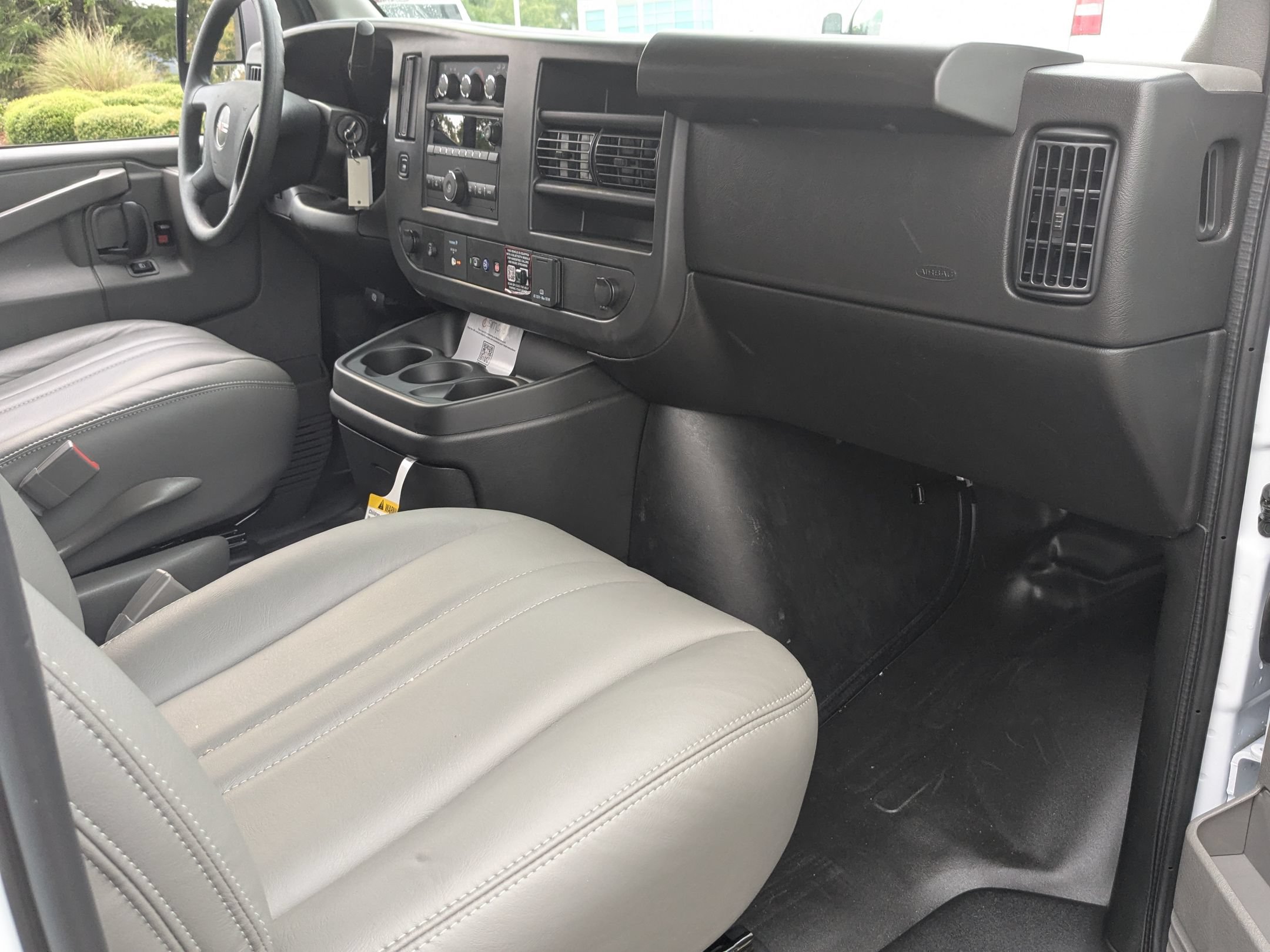 New 2025 GMC Savana 2500 Extended w/ Driver Convenience Package RWD image 23