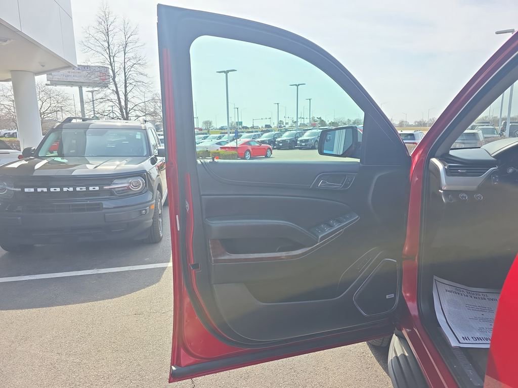 Used 2015 Chevrolet Tahoe LT image 16