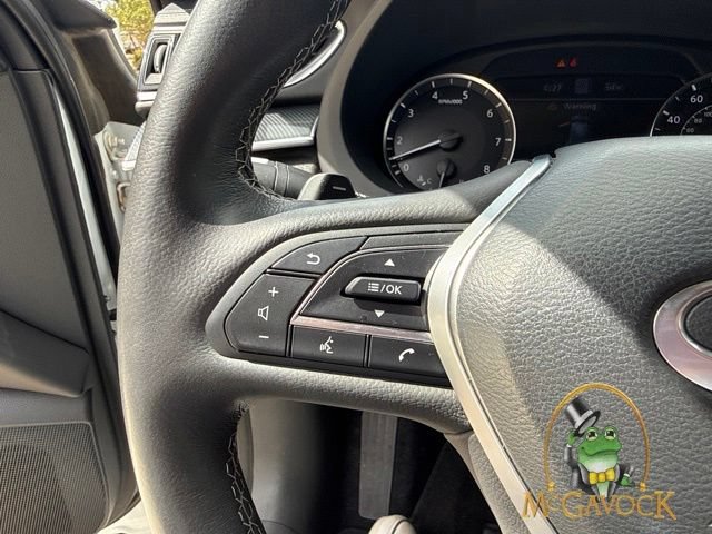 Used 2018 INFINITI Q50 Luxe w/ Cargo Package (L95) RWD image 21