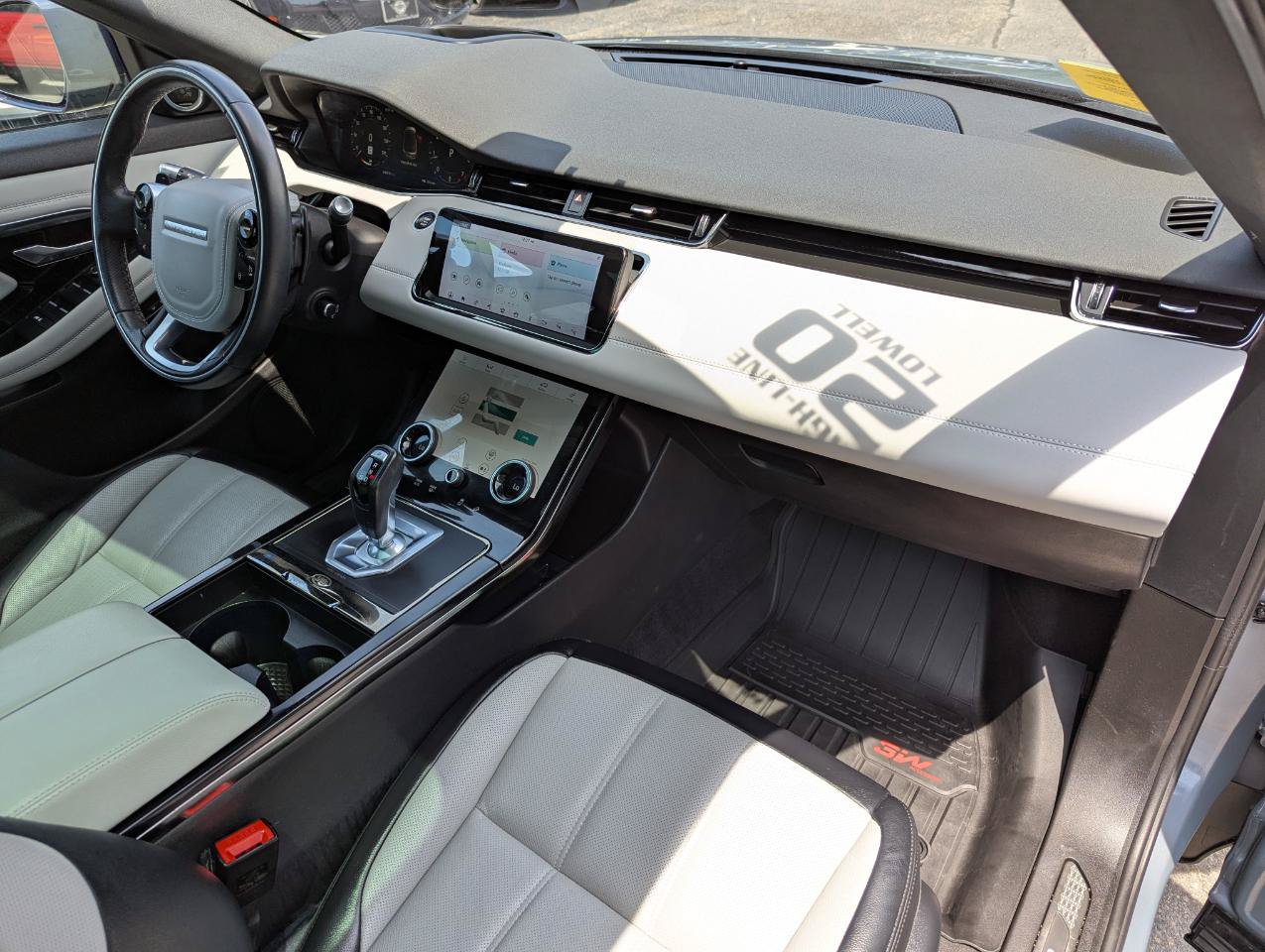 Used 2020 Land Rover Range Rover Evoque First Edition AWD/4WD image 31