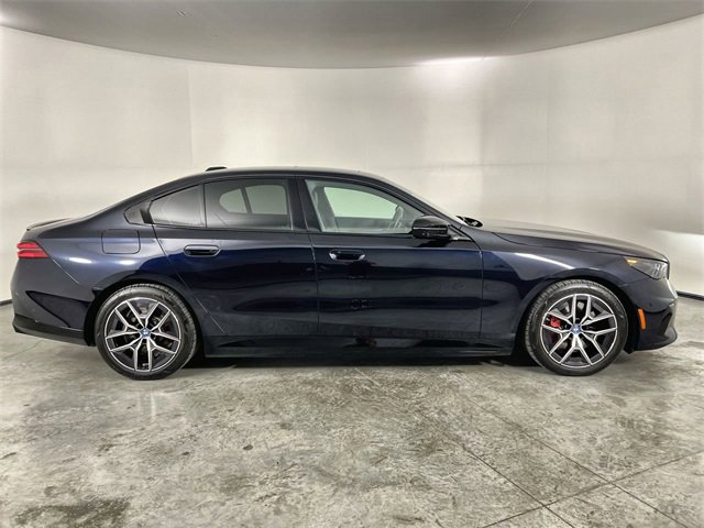 Used 2024 BMW i5 M60 w/ Premium Package image 9