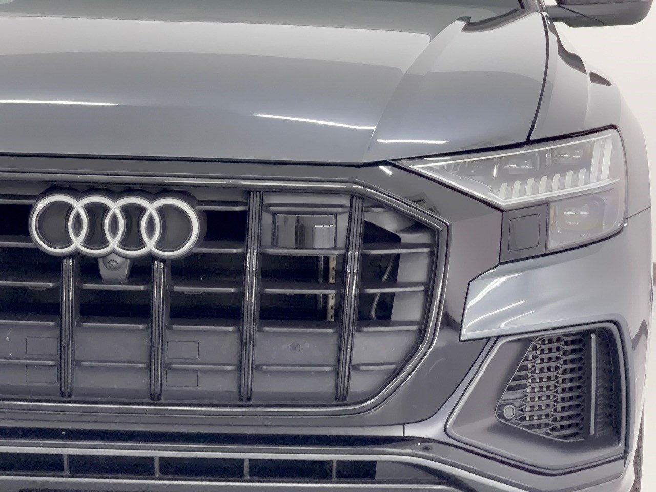 Used 2023 Audi SQ8 Prestige AWD/4WD image 12
