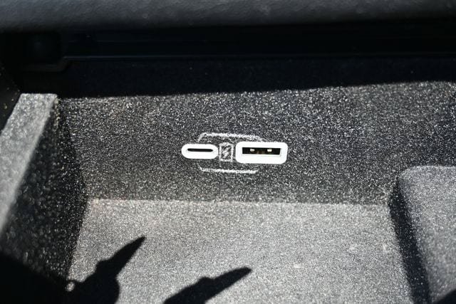 Used 2024 Jeep Wagoneer Series II AWD/4WD image 33