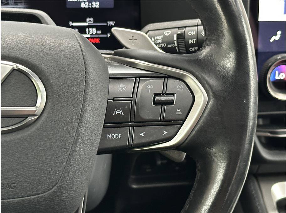 Used 2025 Lexus GX 550 AWD/4WD image 23