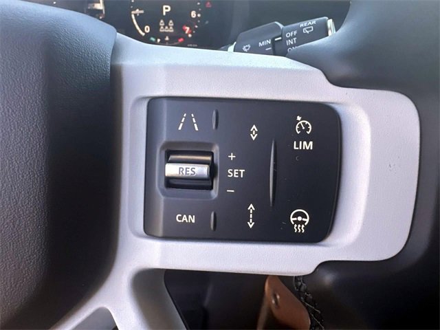 New 2025 Land Rover Defender 130 X-Dynamic SE image 28