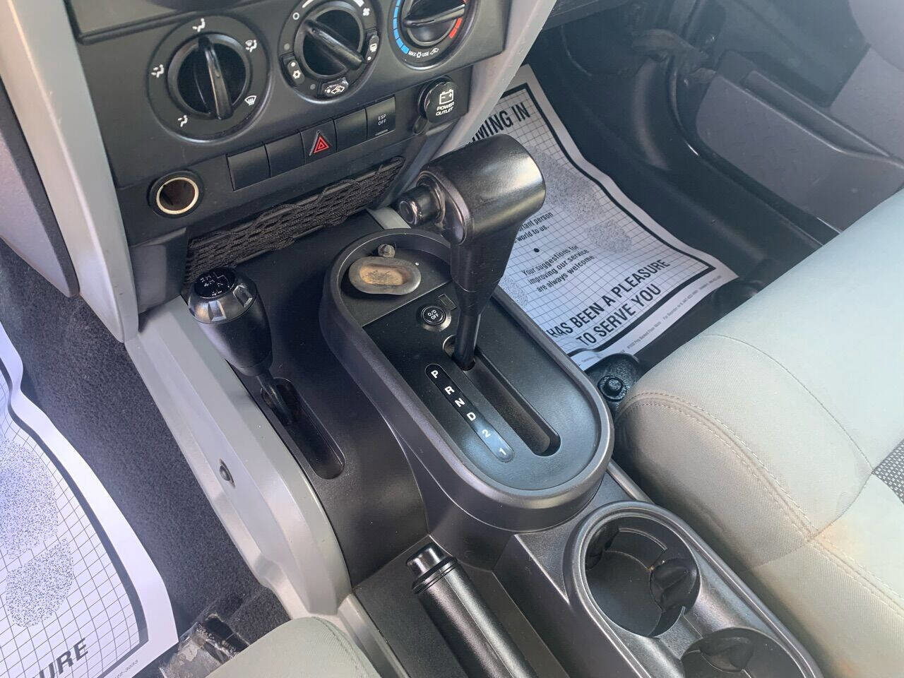 Used 2009 Jeep Wrangler Unlimited X image 4