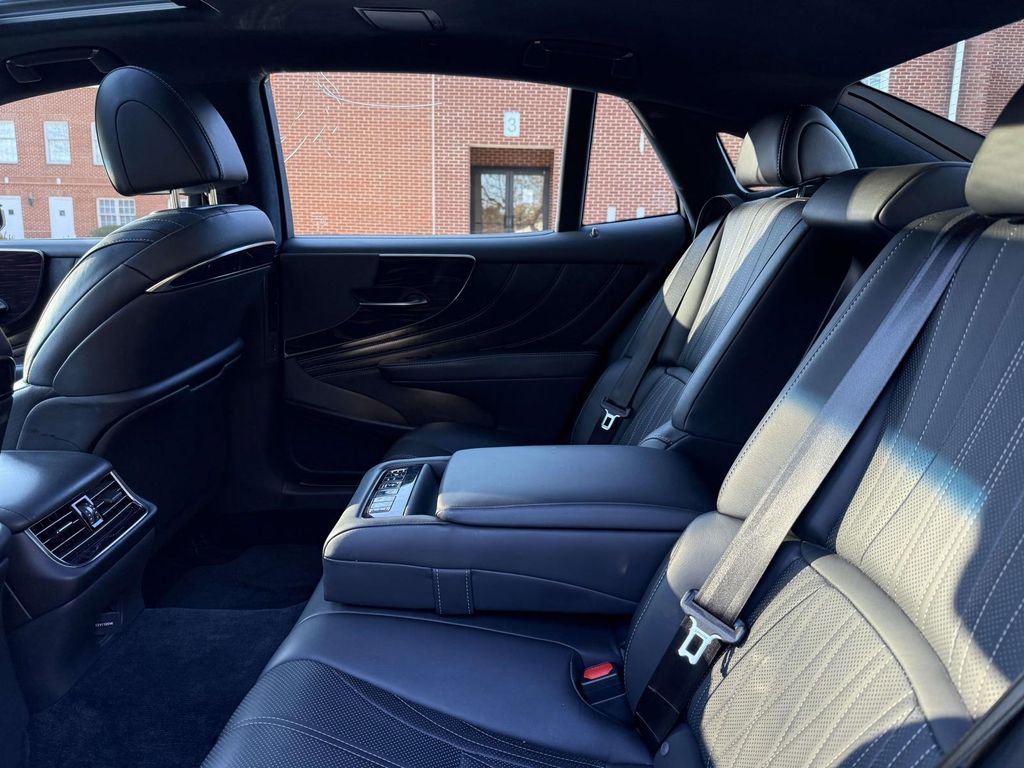 Used 2018 Lexus LS 500 AWD image 17