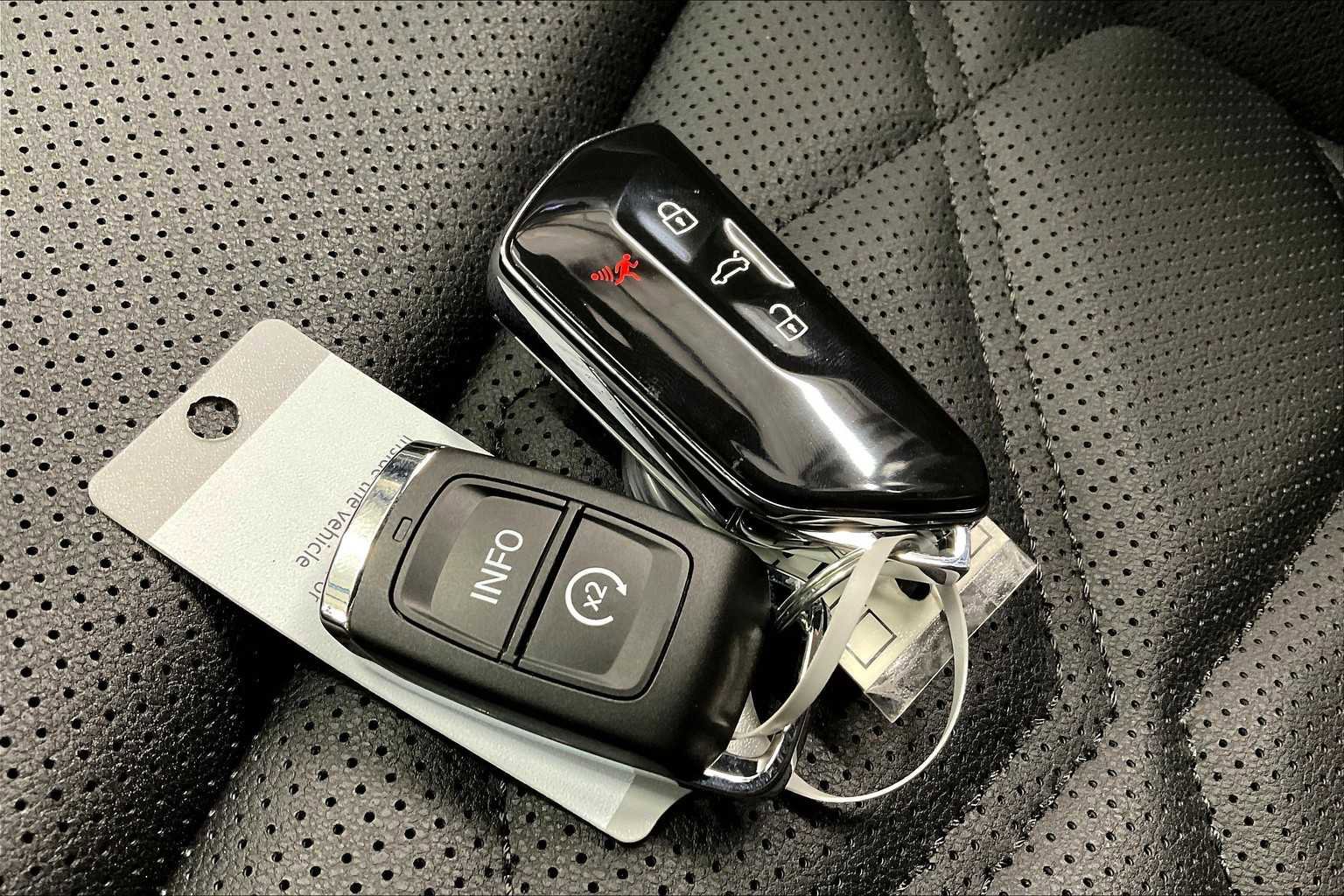 New 2025 Volkswagen Atlas Cross Sport SE image 32