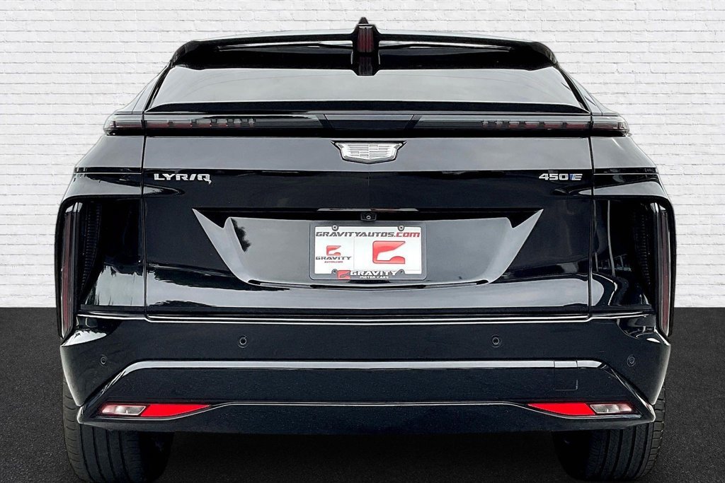 Used 2024 Cadillac Lyriq Sport RWD image 5