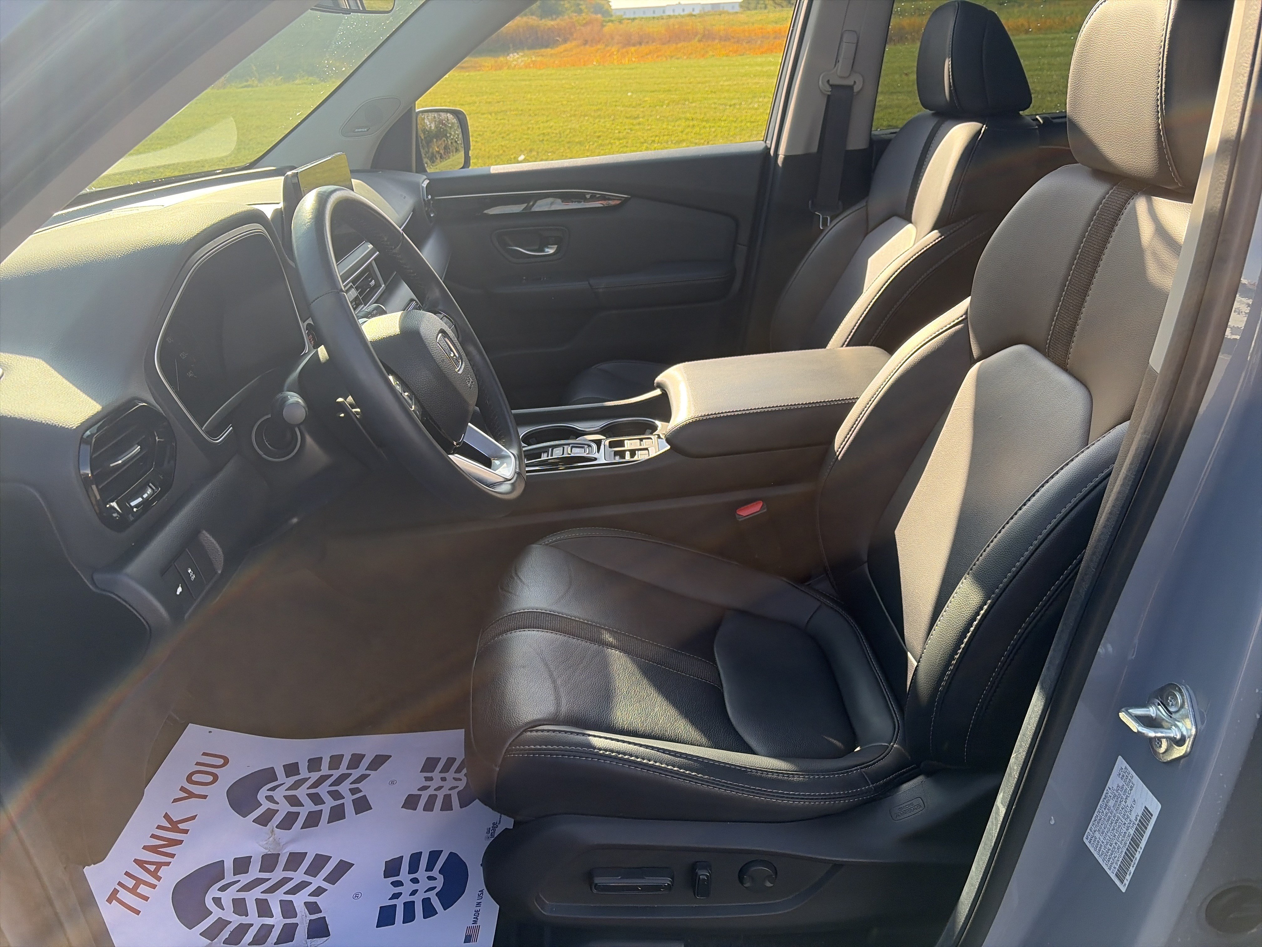 Used 2025 Honda Pilot Touring image 13