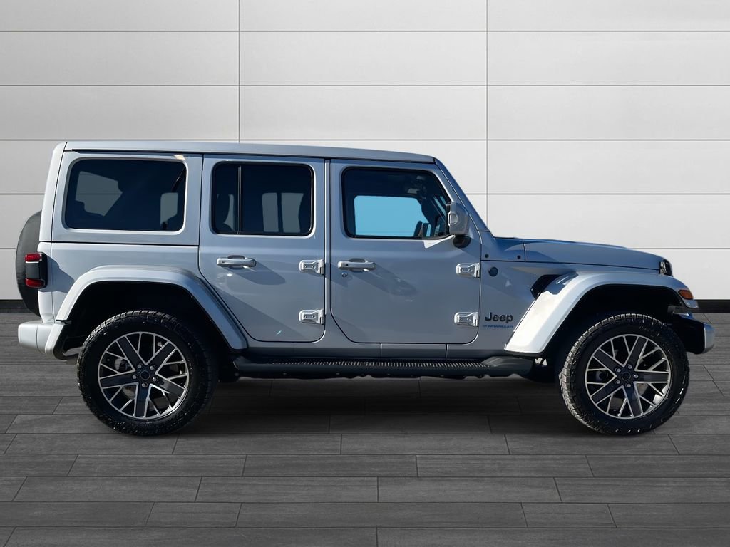 Used 2024 Jeep Wrangler High Altitude image 2