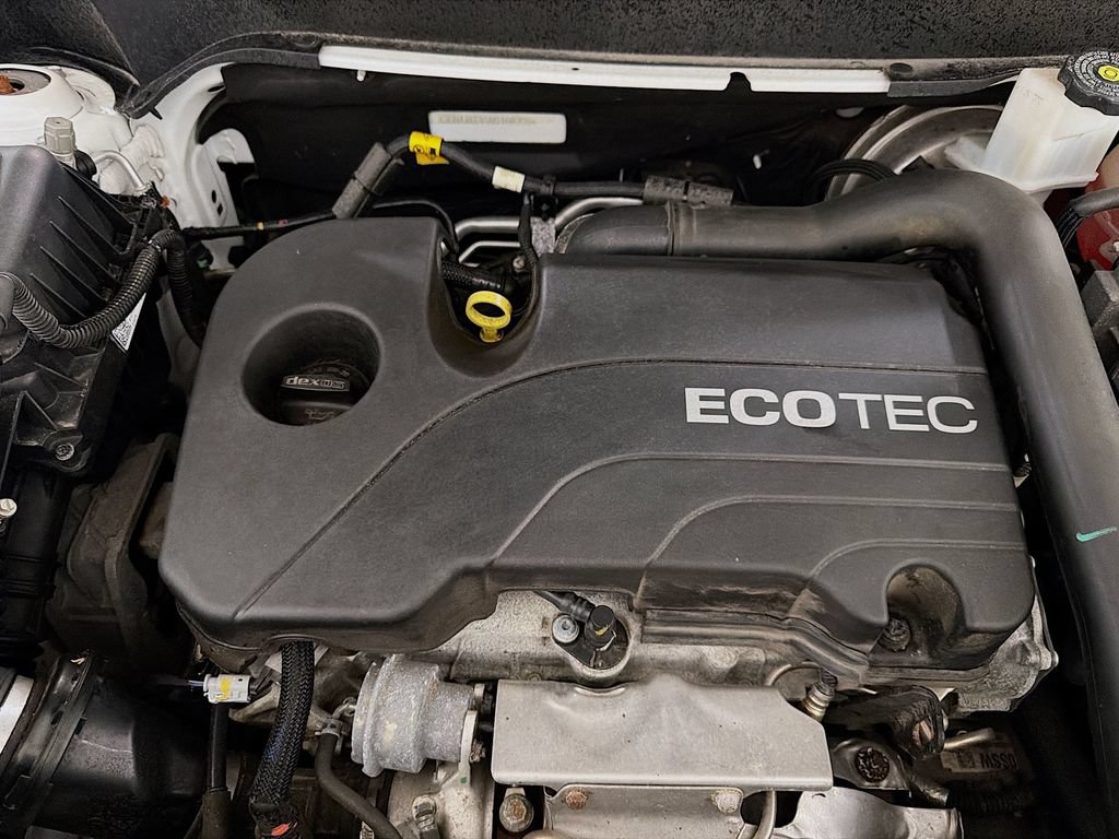 Used 2021 Chevrolet Equinox LT FWD image 30