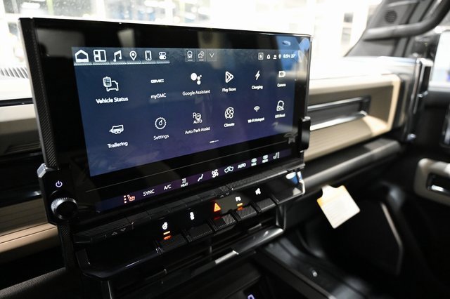 New 2026 GMC Hummer EV SUV image 13