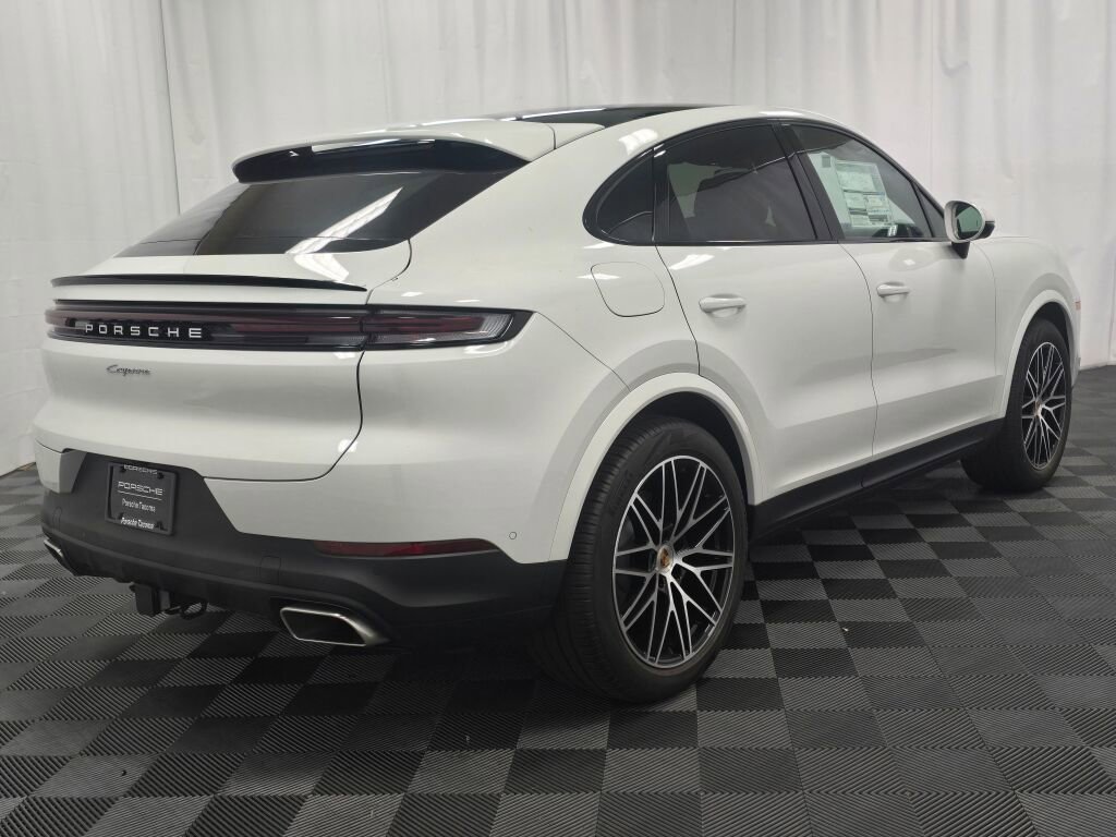 New 2026 Porsche Cayenne Coupe image 7
