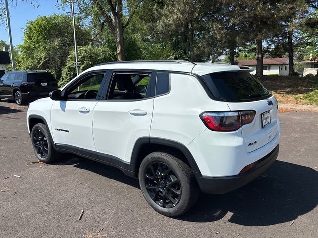 New 2026 Jeep Compass Latitude AWD/4WD image 4