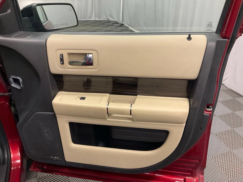 Used 2013 Ford Flex SEL AWD/4WD image 30