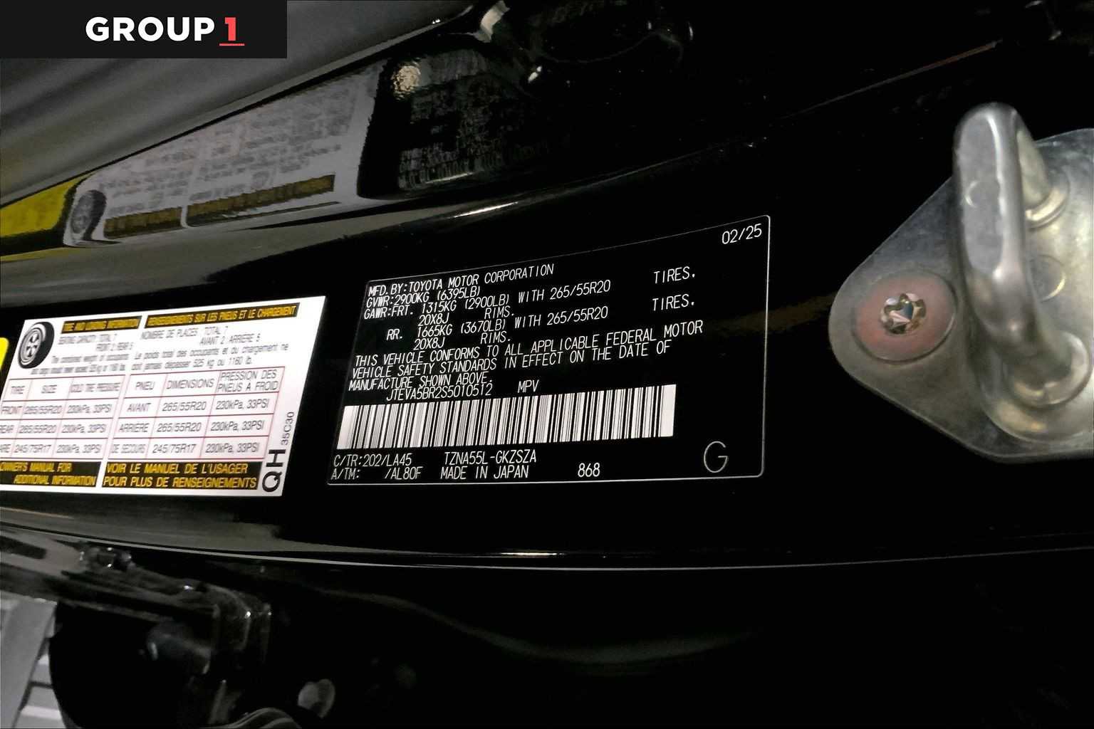 Used 2025 Toyota 4Runner Limited AWD/4WD image 37