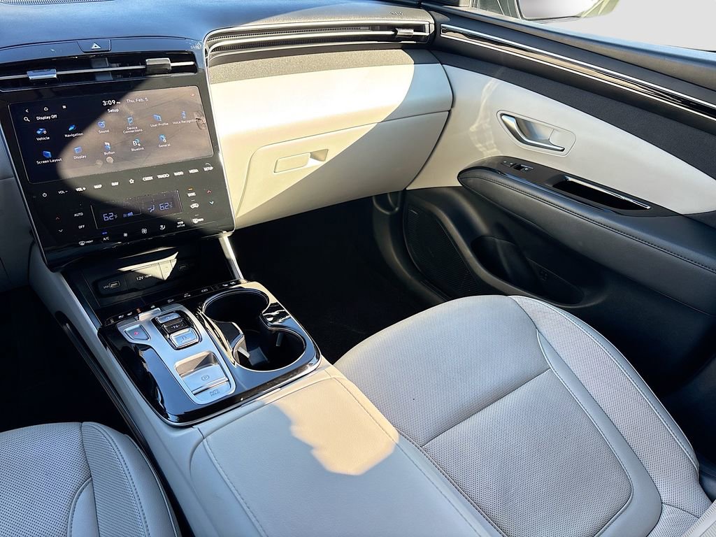 Used 2024 Hyundai Tucson Limited image 25