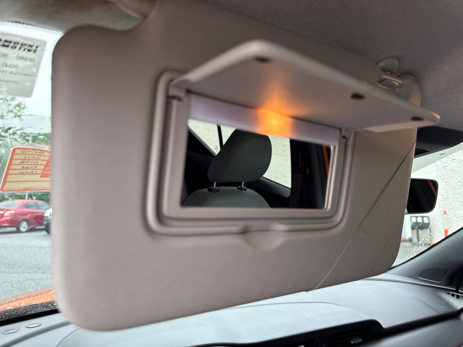 Used 2022 Nissan Kicks SR w/ Premium Package FWD image 27