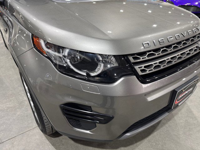 Used 2017 Land Rover Discovery Sport SE image 31