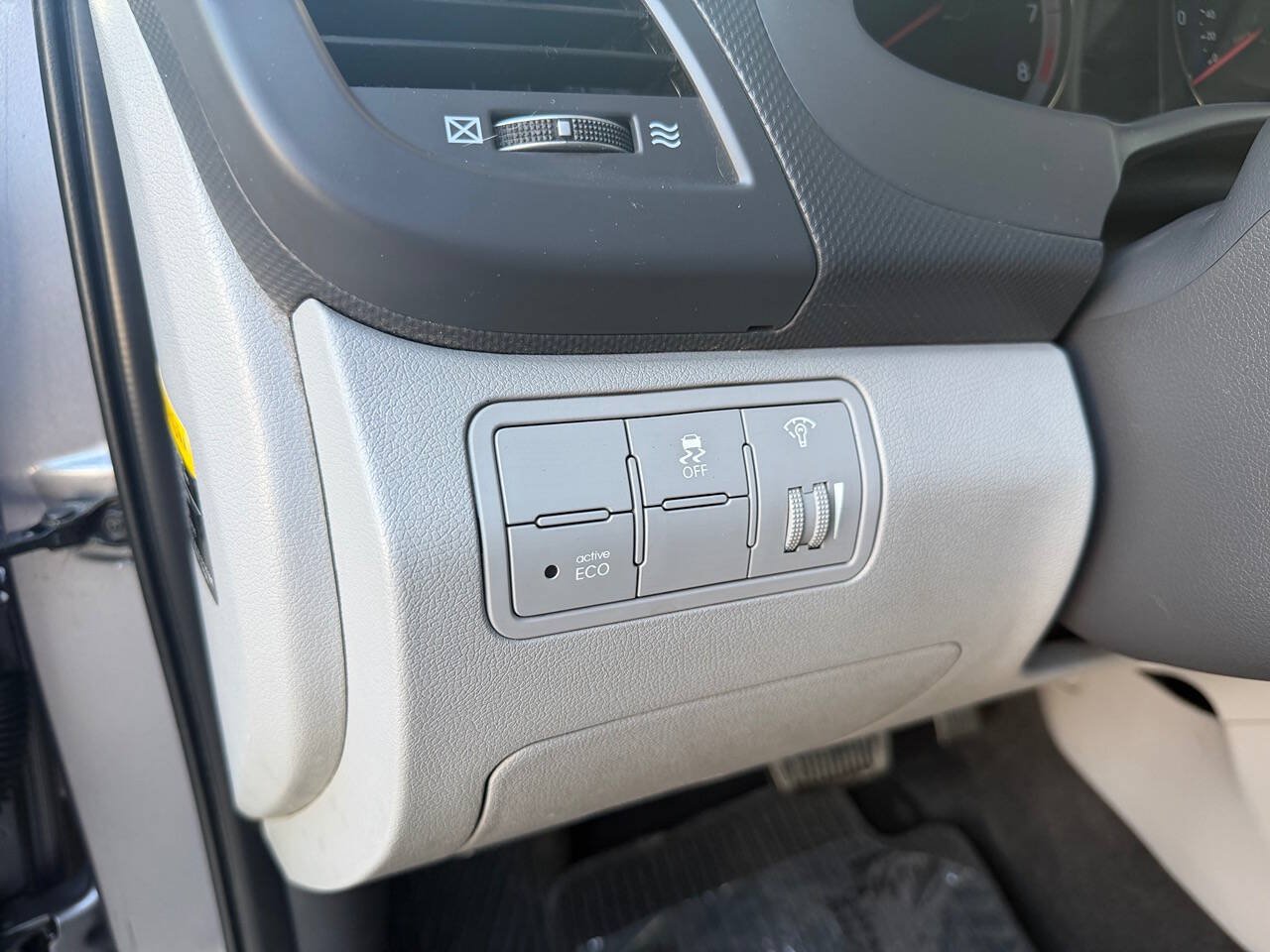 Used 2016 Hyundai Accent SE FWD image 21