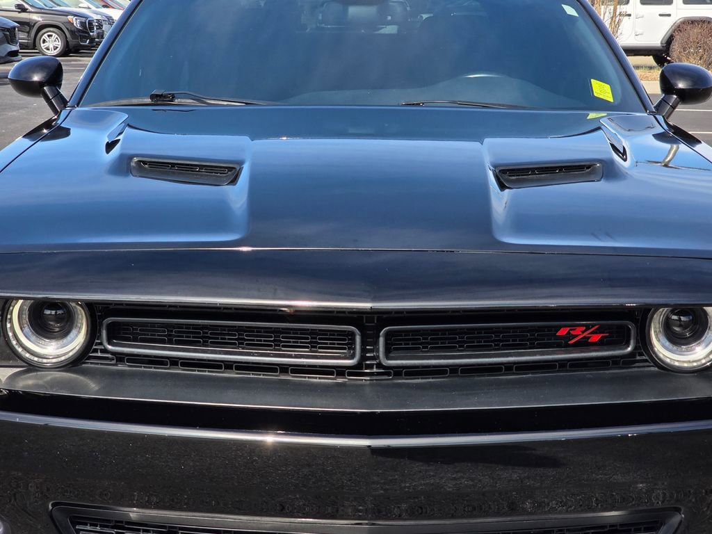 Used 2015 Dodge Challenger R/T w/ Quick Order Package 22B R/T image 32