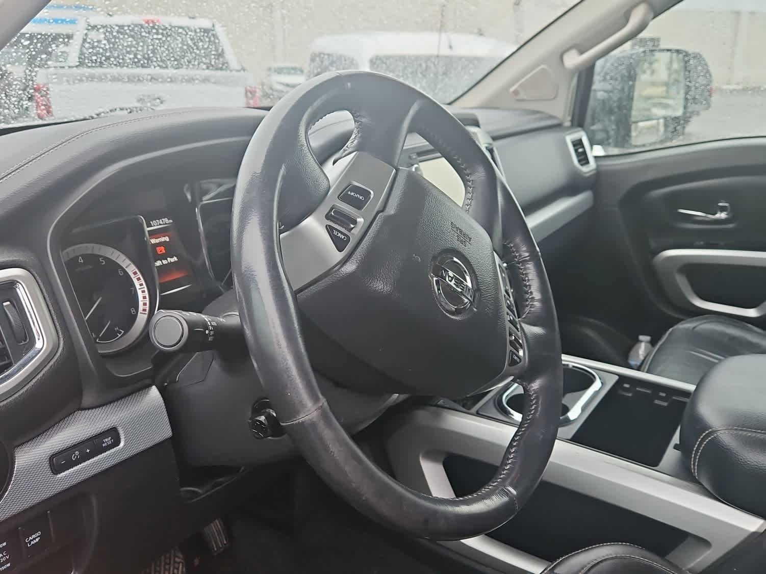 Used 2017 Nissan Titan PRO-4X w/ Pro-4x Convenience Package image 2