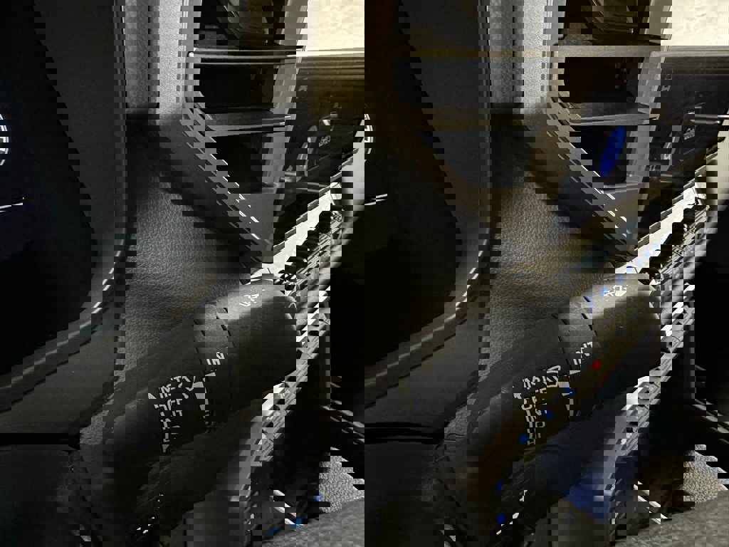 Used 2024 Toyota Tundra Limited image 24