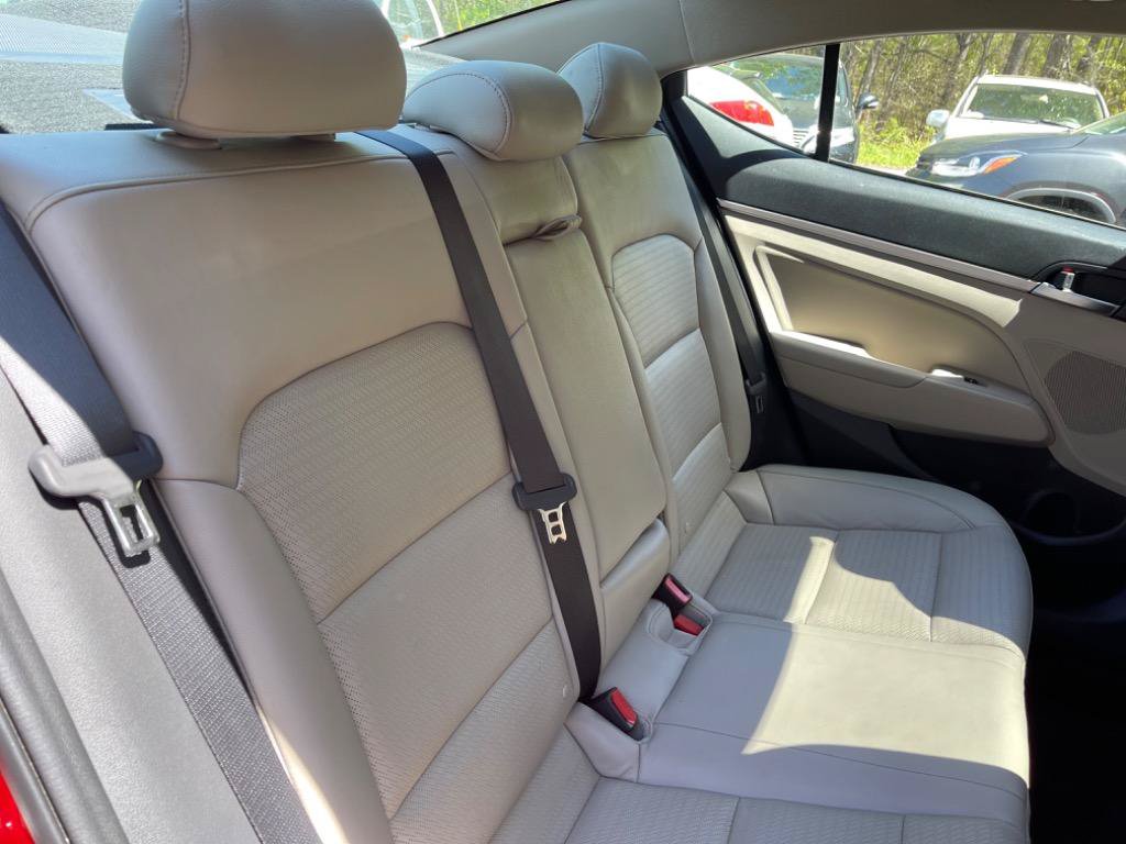 Used 2020 Hyundai Elantra Limited w/ Ultimate Package 03 FWD image 38