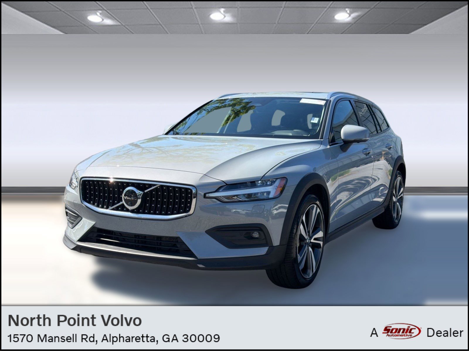 Used 2025 Volvo V60 B5 Cross Country Plus