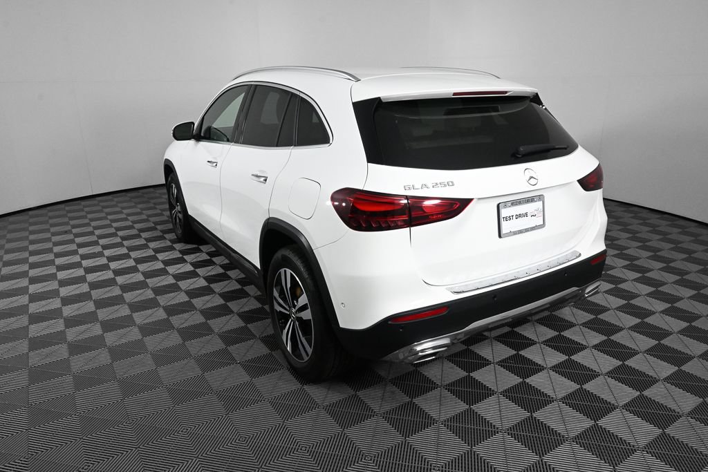 Certified 2026 Mercedes-Benz GLA 250 image 4
