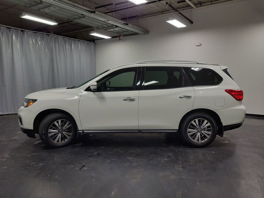 Used 2019 Nissan Pathfinder SV image 6