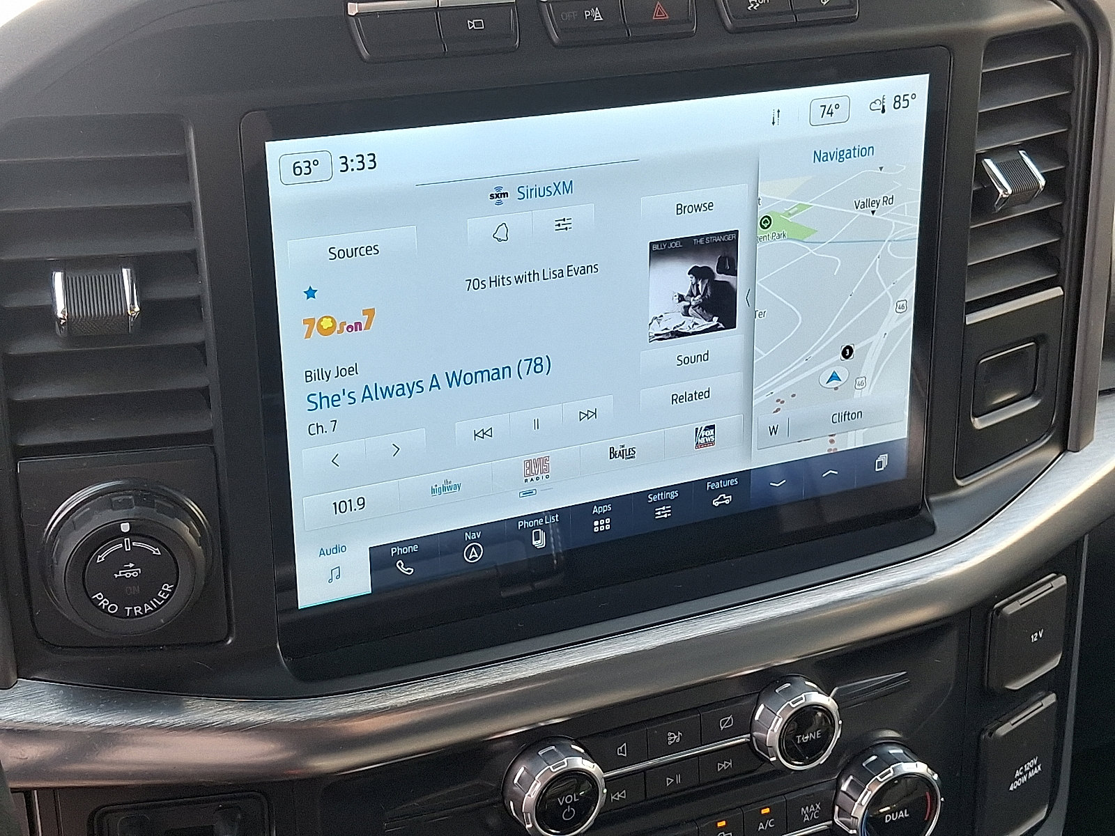 Used 2022 Ford F150 Lariat w/ Equipment Group 502A High image 17