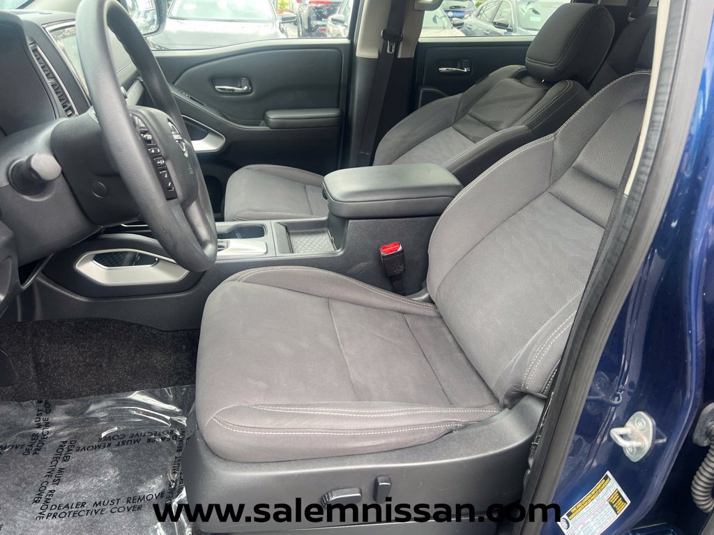 Used 2022 Nissan Frontier SV AWD/4WD image 9