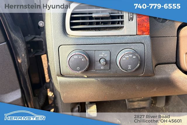 Used 2013 Chevrolet Tahoe LTZ AWD/4WD image 18