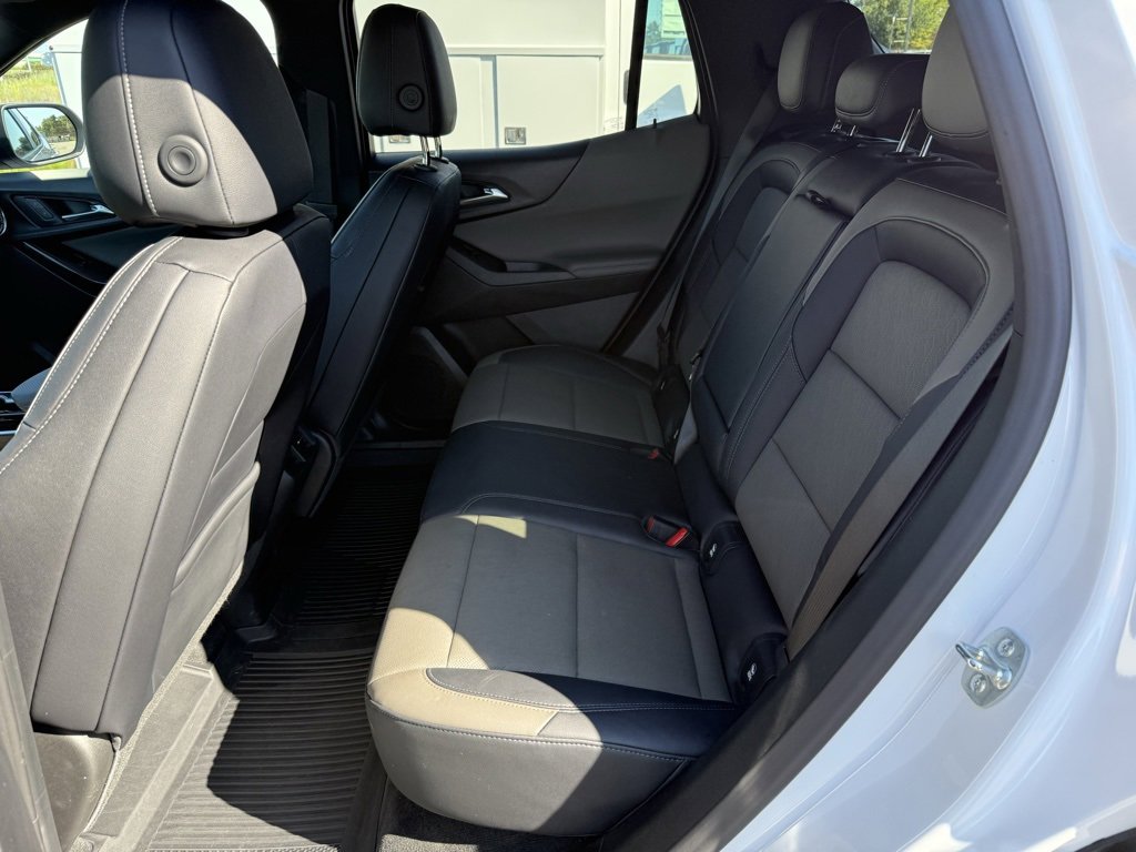 New 2025 Chevrolet Equinox LT w/ Convenience Package II image 22