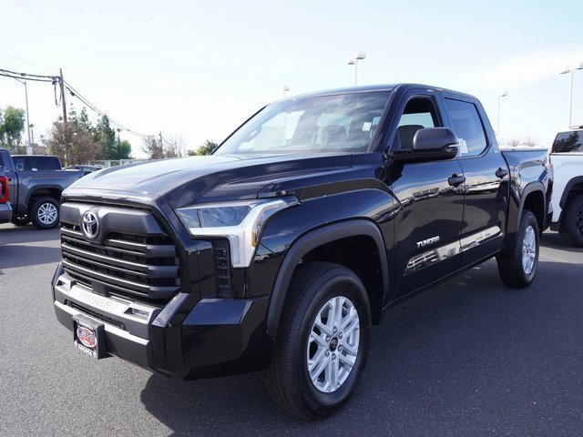 New 2025 Toyota Tundra SR5 image 8
